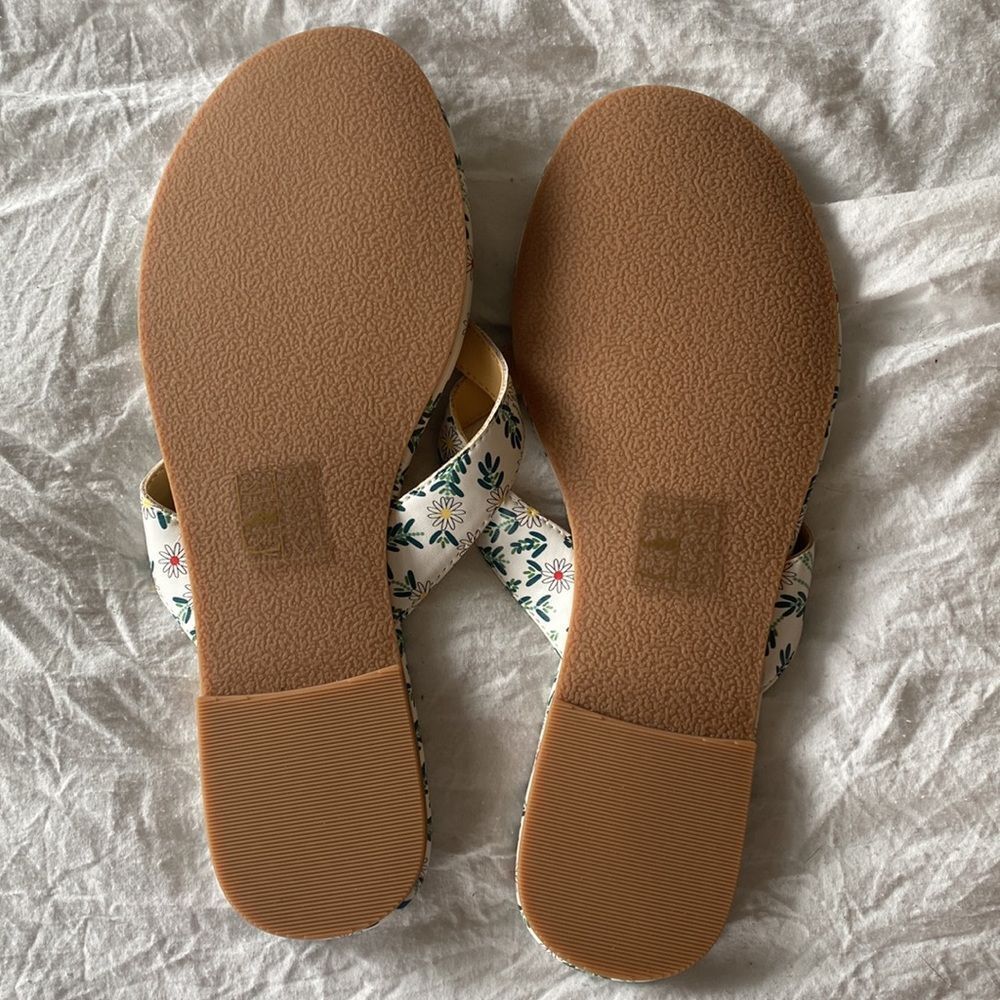 BRAND NEW Jack Rogers Size 7! Sandals​ - Picture 2 of 2